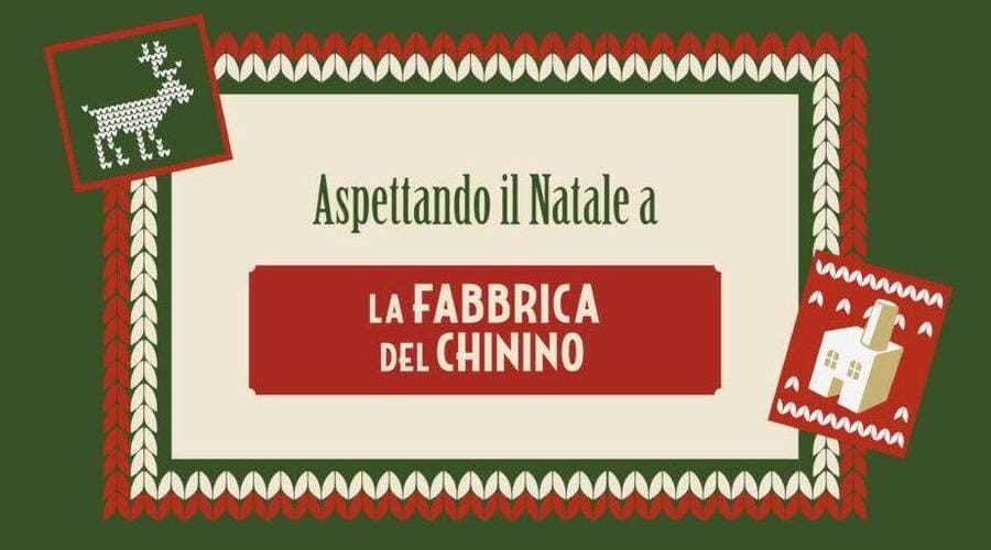 una cartolina di natale su sfondo verde scuro e rosso che riporta il nome dell'evento